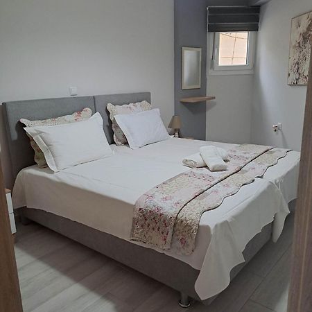 Nikiana Family Apartment Bagian luar foto