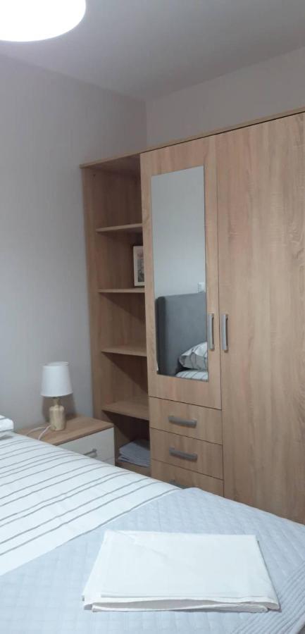 Nikiana Family Apartment Bagian luar foto